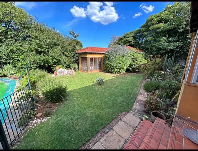 4 BEDROOM HOUSE FOR SALE IN GREENSIDE